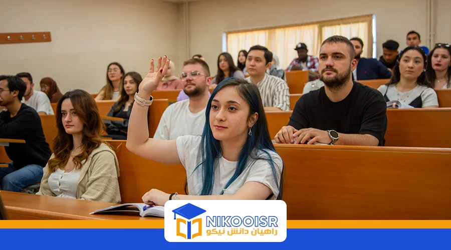 کلاس دانشگاه کارابوک