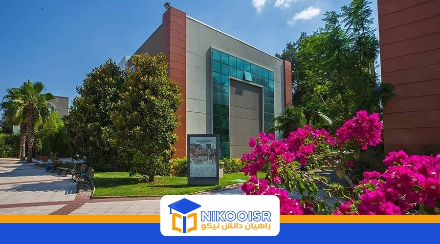 دانشگاه یاشار