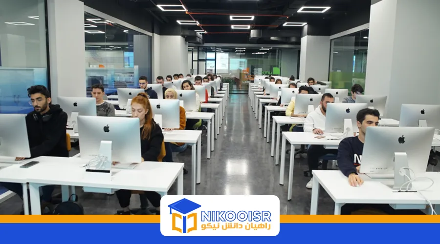 سایت دانشگاه ایستینیه