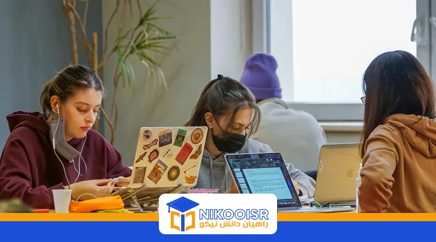 کلاس دانشگاه ایشیک